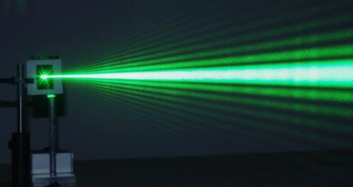 Réseau de diffraction du spectromètre